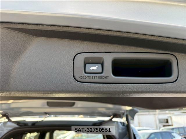 Honda STEP WGN 2026-05 8882312-15