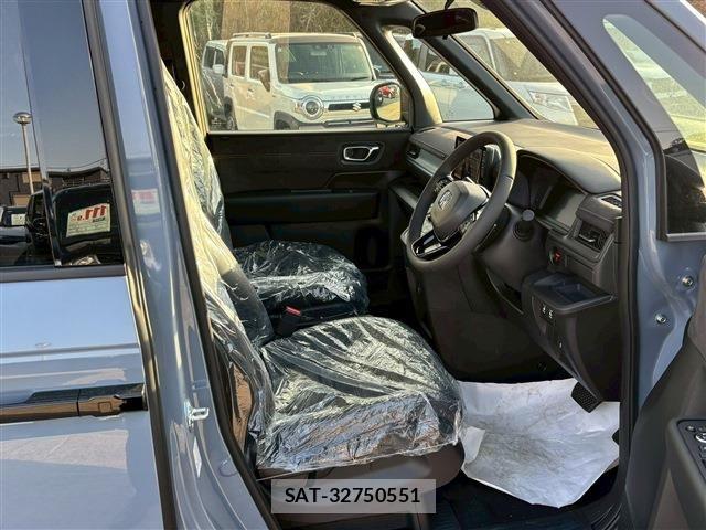 Honda STEP WGN 2026-05 8882312-16