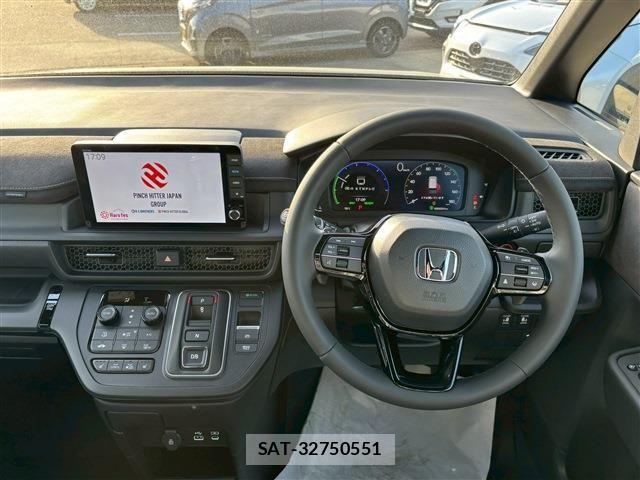 Honda STEP WGN 2026-05 8882312-21