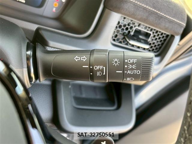Honda STEP WGN 2026-05 8882312-28