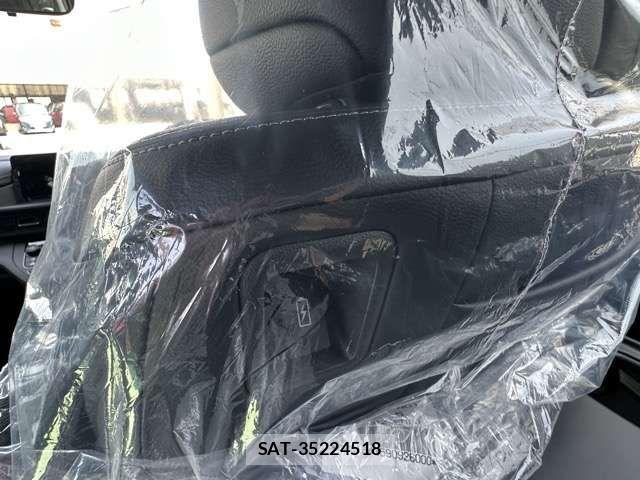 Honda STEP WGN 2026-08 8882320-12