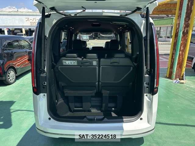 Honda STEP WGN 2026-08 8882320-16