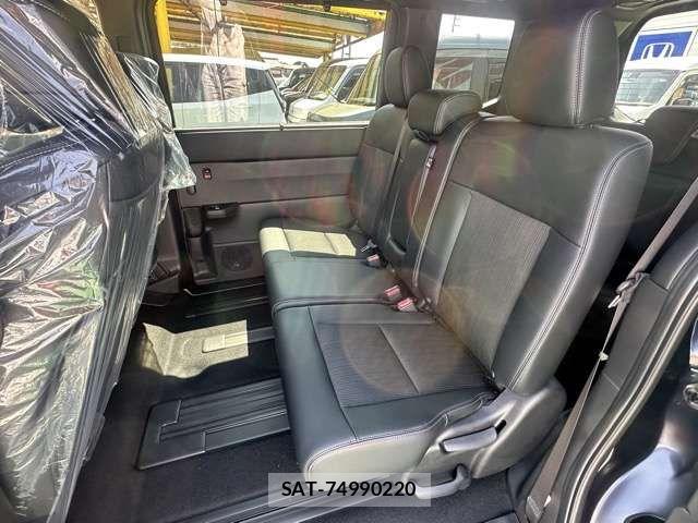 Honda STEP WGN 2026-08 8882321-5