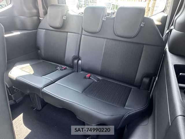 Honda STEP WGN 2026-08 8882321-6