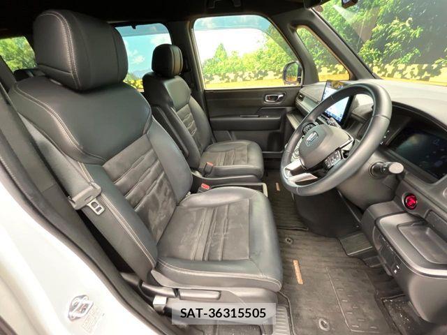 Honda STEP WGN 2022-06 8882316-6