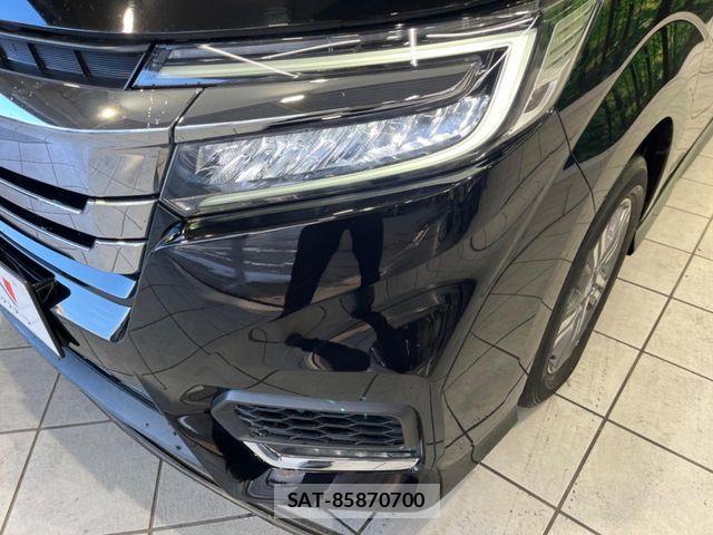 Honda STEP WGN 2020-10 8882322-13