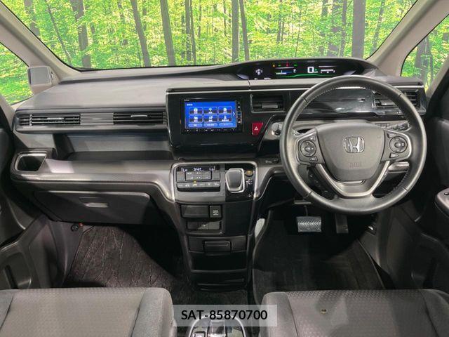Honda STEP WGN 2020-10 8882322-1