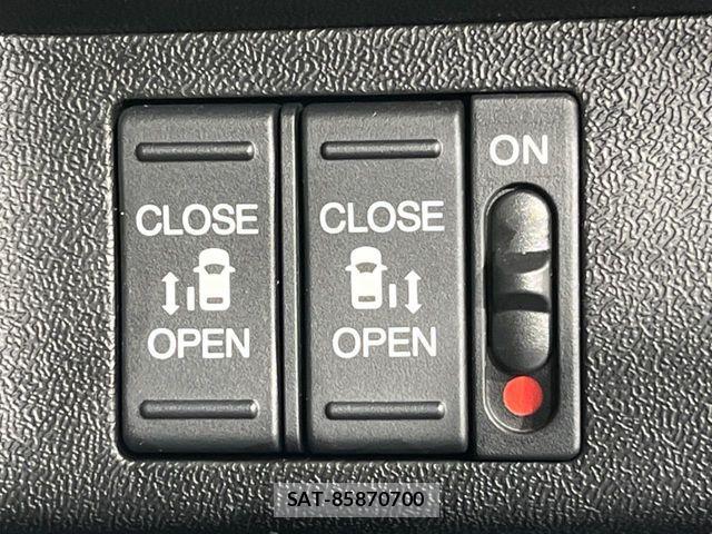 Honda STEP WGN 2020-10 8882322-2