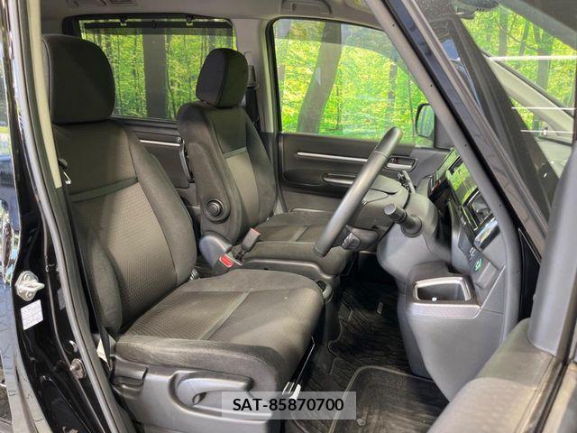 Honda STEP WGN 2020-10 8882322-7