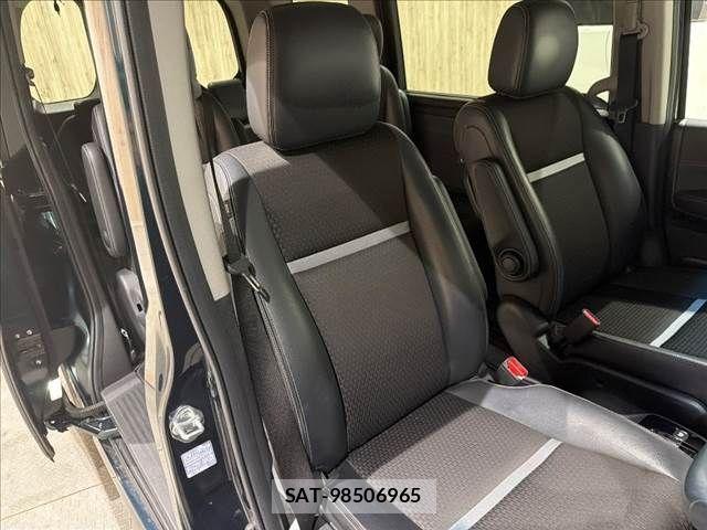 Honda STEP WGN 2021-08 8882324-10