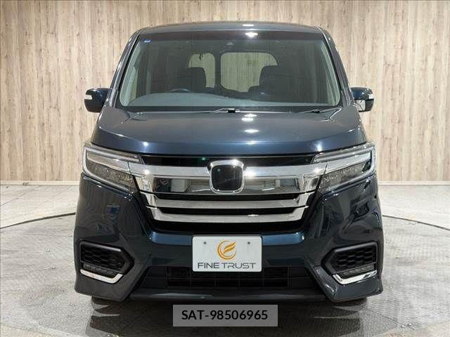 Honda STEP WGN 2021-08 8882324-18