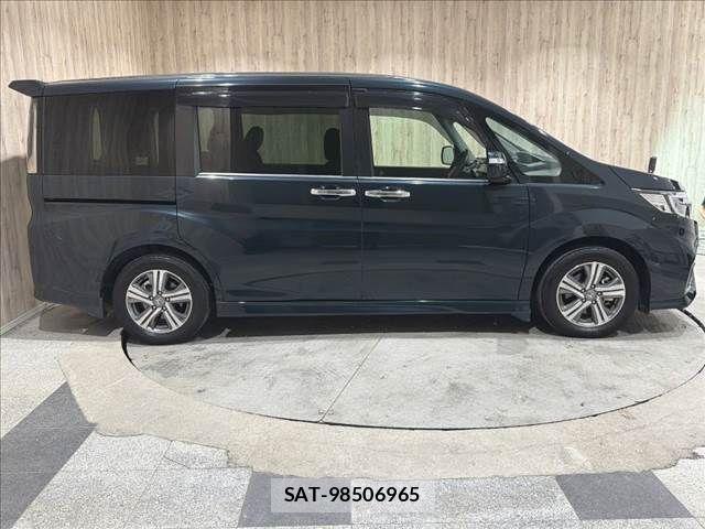 Honda STEP WGN 2021-08 8882324-20
