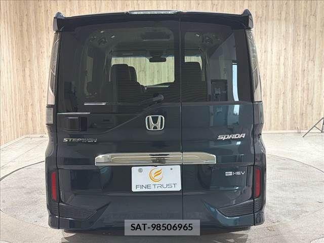 Honda STEP WGN 2021-08 8882324-22