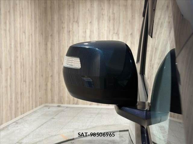 Honda STEP WGN 2021-08 8882324-29