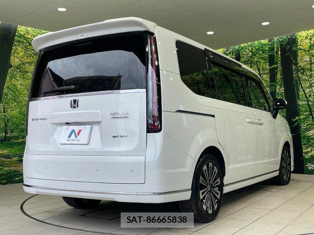 Honda STEP WGN 2022-08 8884387-16