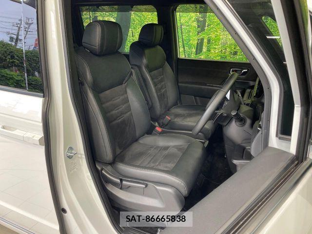 Honda STEP WGN 2022-08 8884387-6