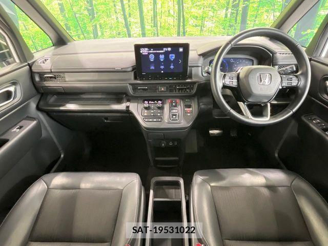 Honda STEP WGN 2023-09 8884390-1