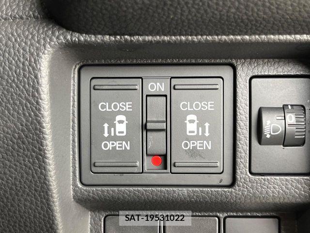 Honda STEP WGN 2023-09 8884390-6