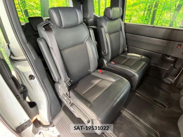 Honda STEP WGN 2023-09 8884390-8