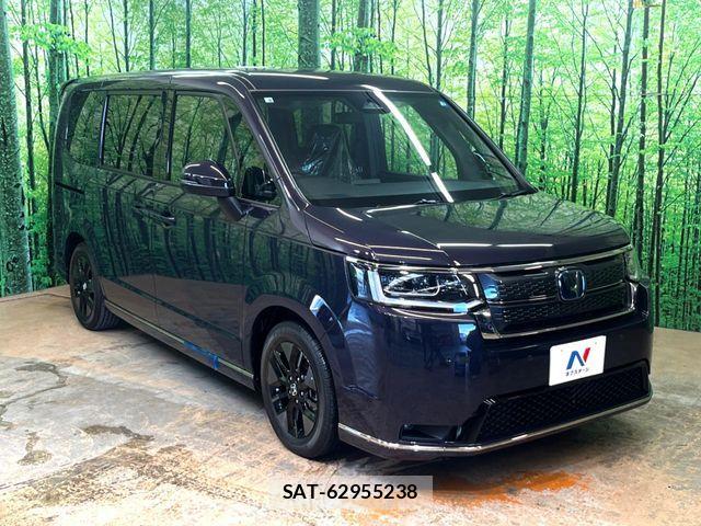 Honda STEP WGN 2026-08 8884391-16