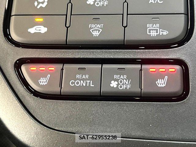 Honda STEP WGN 2026-08 8884391-4
