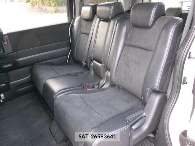 Honda STEP WGN 2013-06 6266022-11