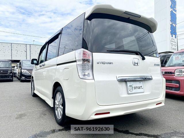 Honda STEP WGN 2011-01 6266023-6