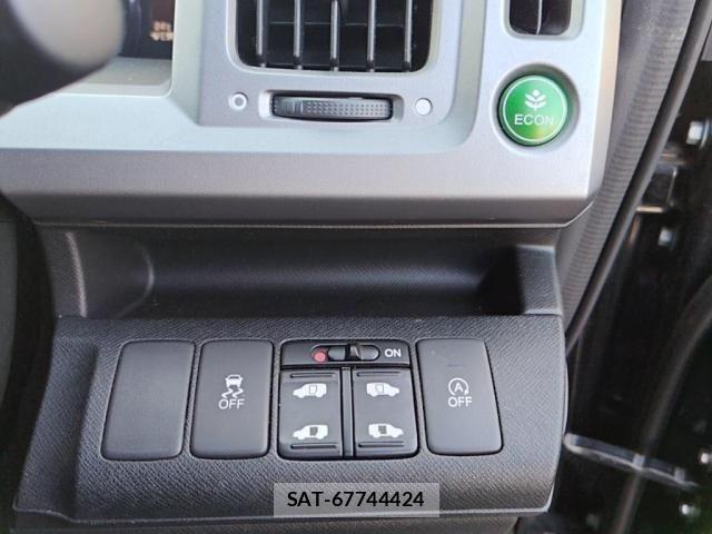 Honda STEP WGN 2014-02 6546969-17