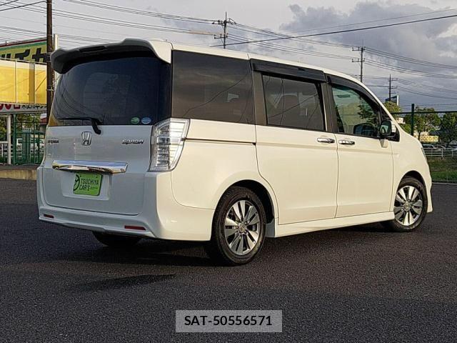 Honda STEP WGN 2014-01 6642618-1