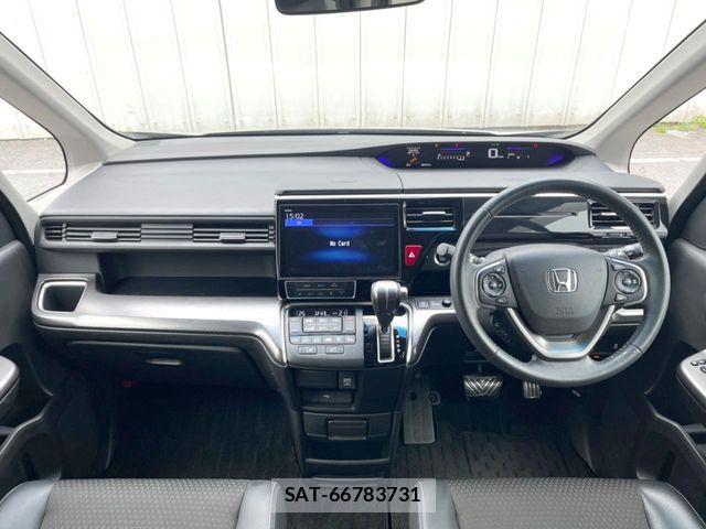 Honda STEP WGN 2021-04 6673766-1