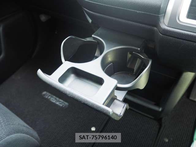 Honda STEP WGN 2014-08 6717431-17