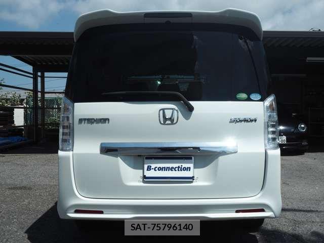 Honda STEP WGN 2014-08 6717431-4