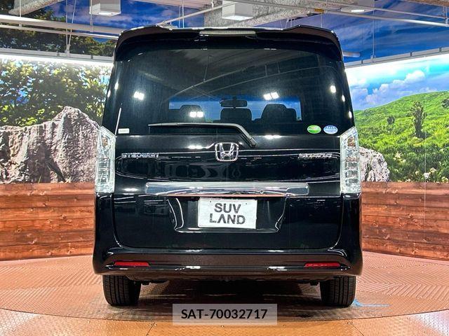Honda STEP WGN 2013-06 6753423-15