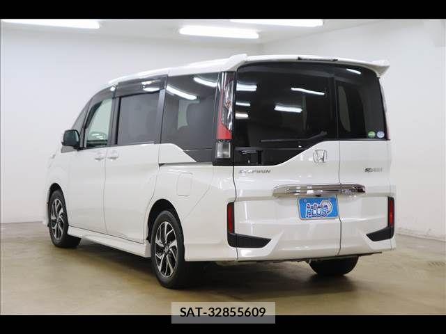 Honda STEP WGN 2021-04 6753420-19