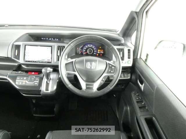 Honda STEP WGN 2012-05 6791611-23