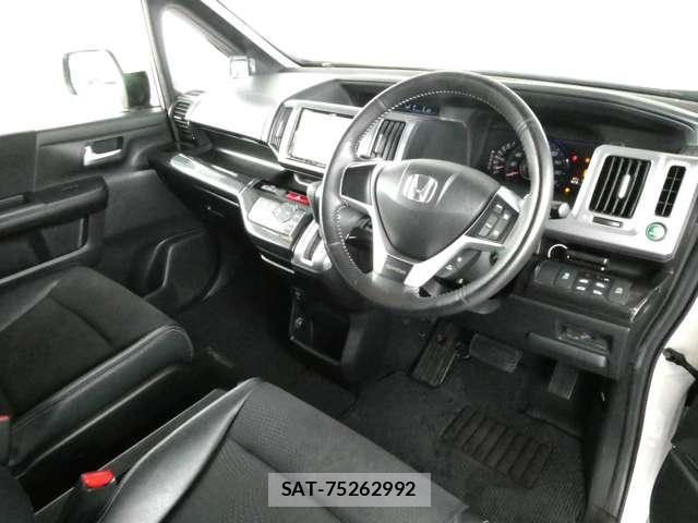 Honda STEP WGN 2012-05 6791611-24