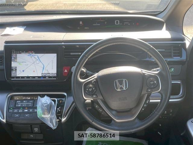 Honda STEP WGN 2021-05 6791568-15