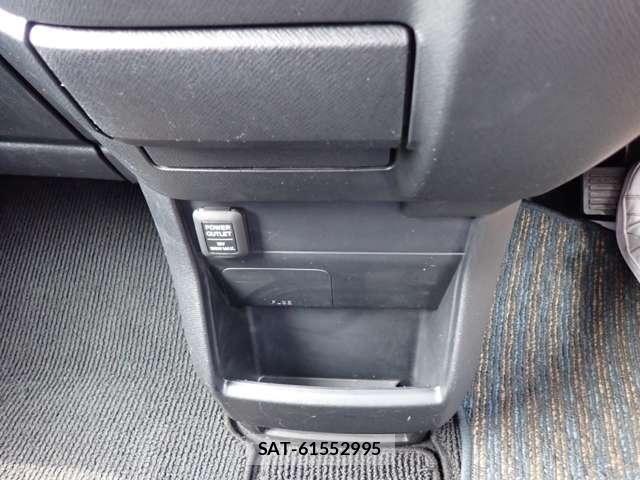 Honda STEP WGN 2012-06 6791618-16