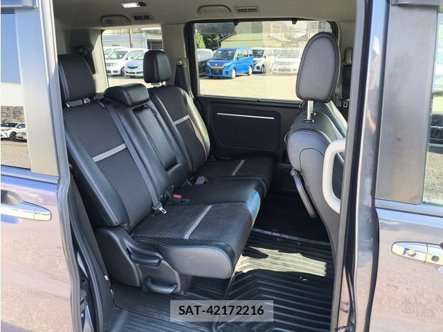 Honda STEP WGN 2015-06 6791595-15