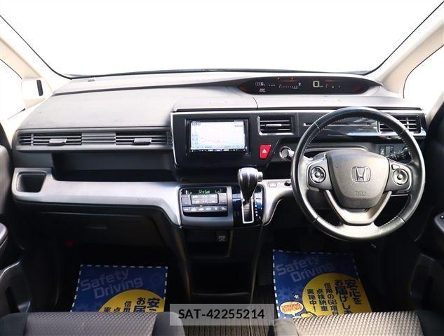 Honda STEP WGN 2015-09 6791586-1