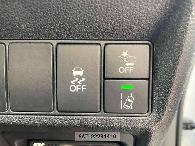 Honda STEP WGN 2017-01 6791588-17
