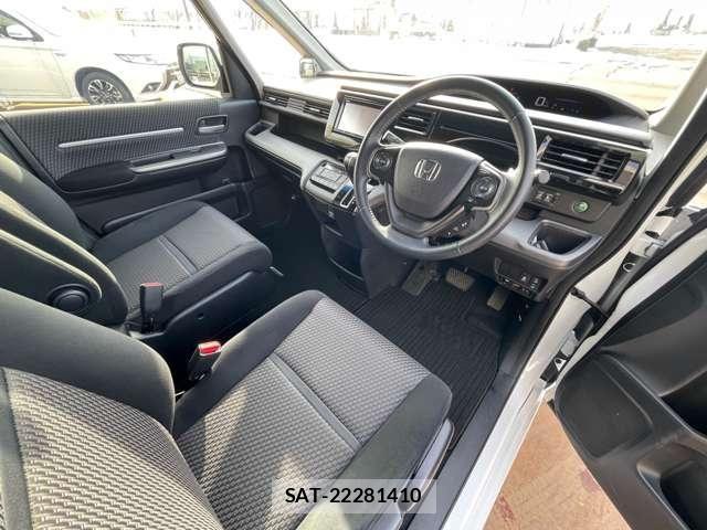 Honda STEP WGN 2017-01 6791588-22