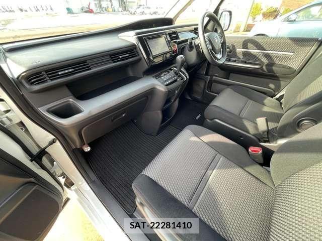 Honda STEP WGN 2017-01 6791588-26
