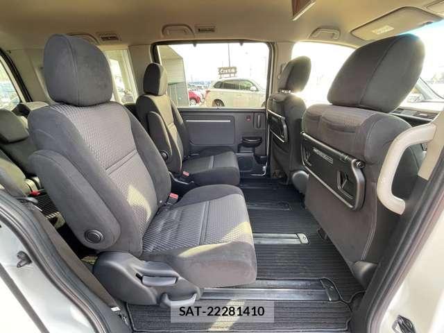 Honda STEP WGN 2017-01 6791588-29