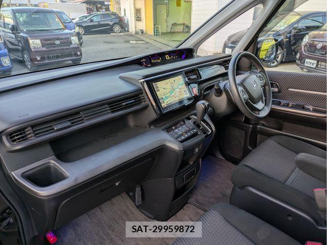 Honda STEP WGN 2017-08 6791606-2