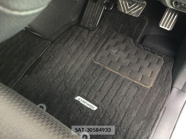 Honda STEP WGN 2019-08 6791565-14