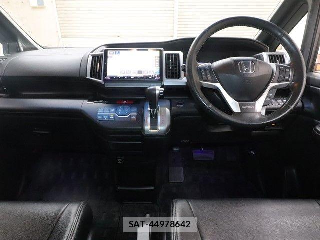 Honda STEP WGN 2014-03 6791608-2