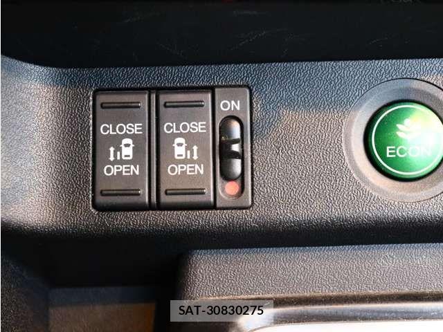 Honda STEP WGN 2015-11 6791572-13