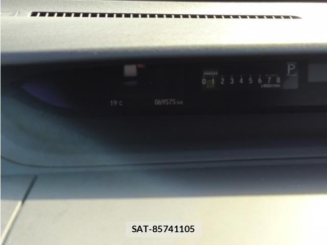 Honda STEP WGN 2017-12 6791571-11