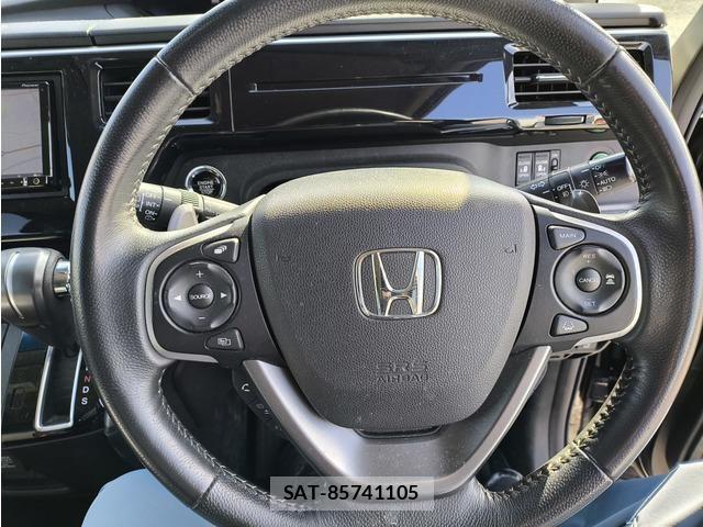 Honda STEP WGN 2017-12 6791571-13